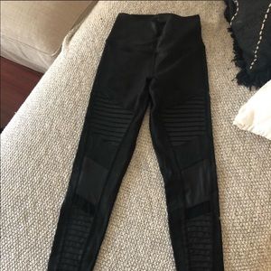 Alo yoga moto legging
